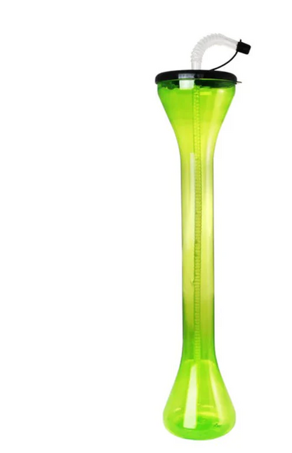 Party Yard Cups w/Lid & Straw